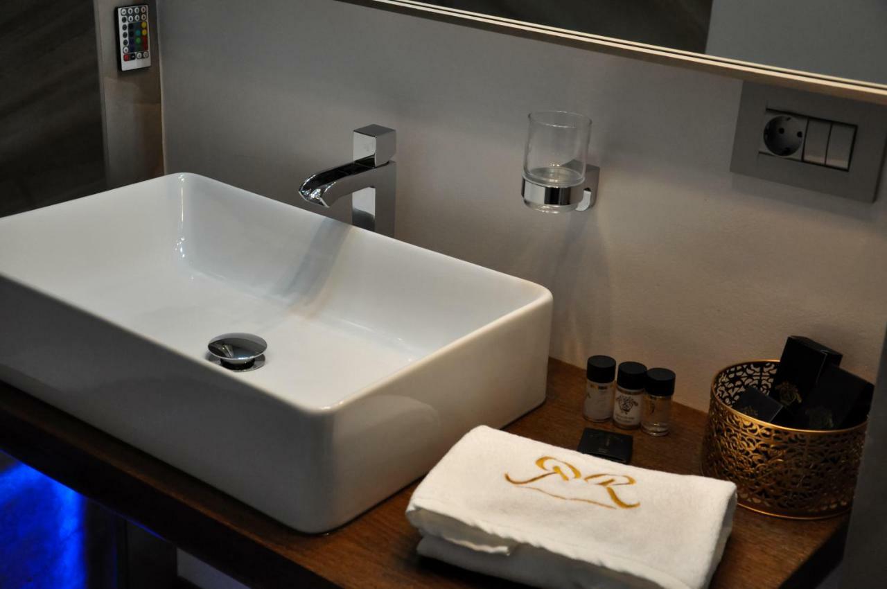 Rubio Residence - Accmonia Luxury Apartment Арад Екстериор снимка