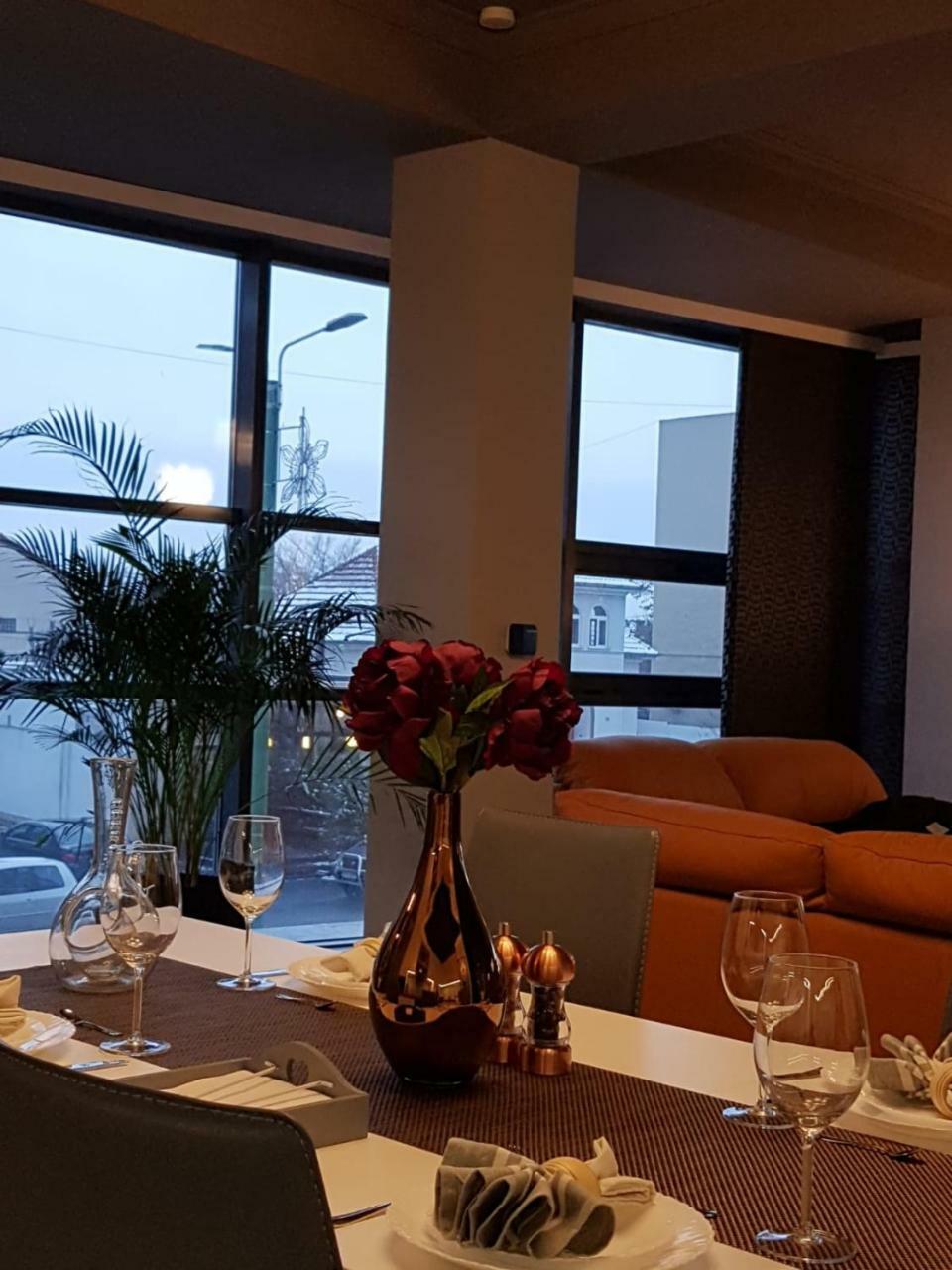 Rubio Residence - Accmonia Luxury Apartment Арад Екстериор снимка